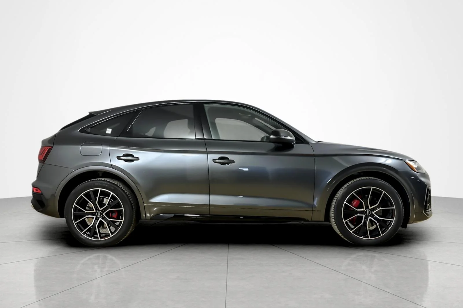 Used 2022 Daytona Gray Pearl Effect Audi Premium Plus 3.0 TFSI quattro image 6