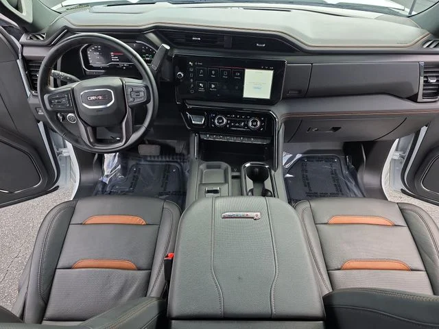 Used 2024 White GMC AT4 image 10