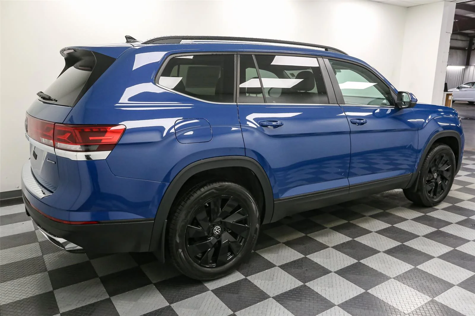 2026 Volkswagen Atlas SE w/Tech - Photo 8