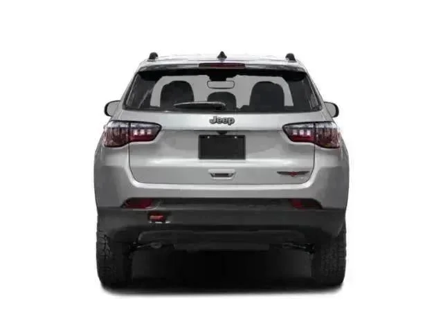New 2026 Diamond Black Crystal Pearl-Coat Exterior Paint Jeep Trailhawk image 5