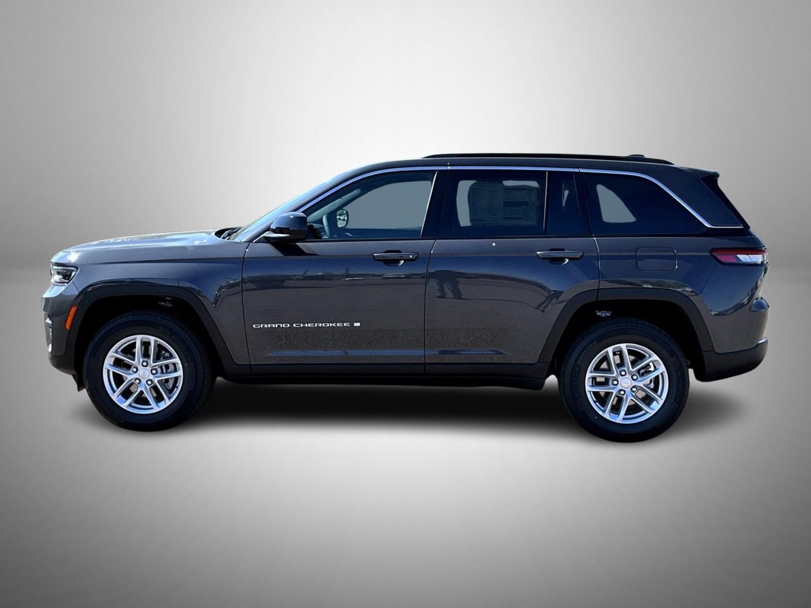 New 2026 Baltic Gray Metallic Clear-Coat Exterior Paint Jeep Laredo X image 8
