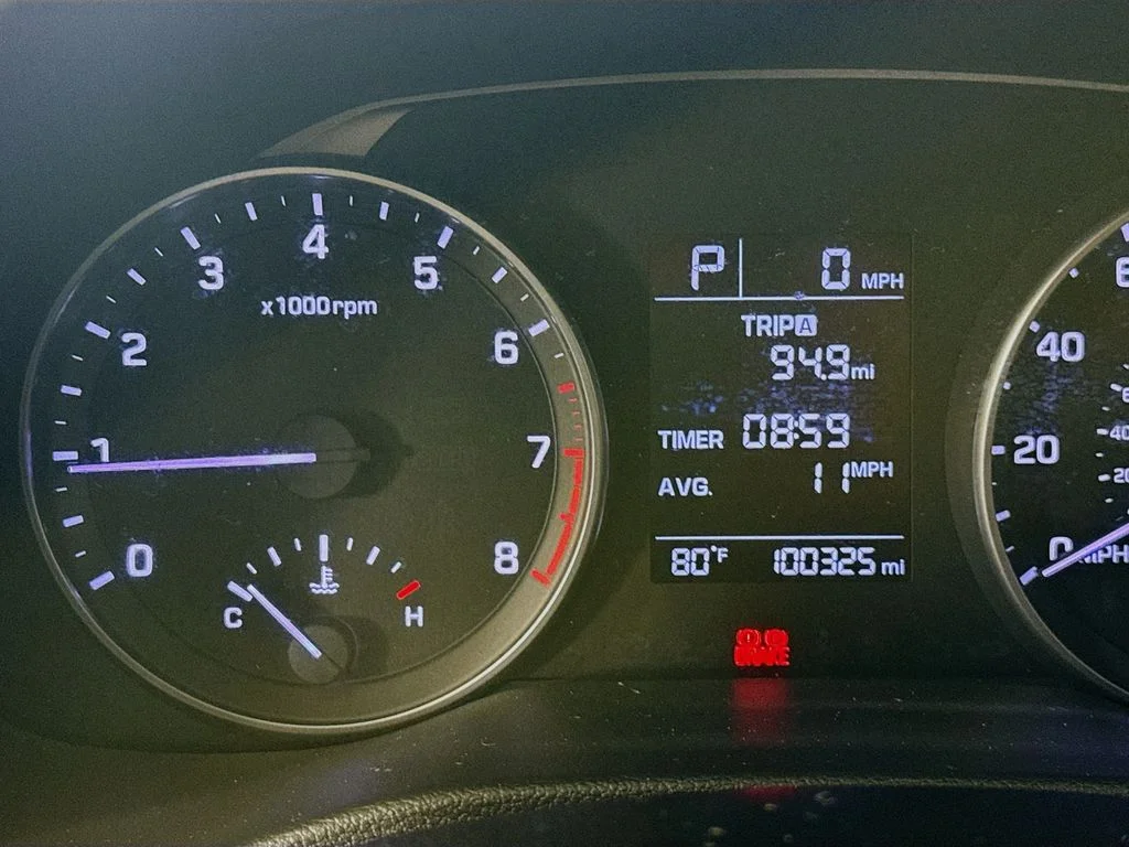 Used 2017 Gray Hyundai SE image 14