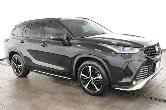 Certified Used 2021 MIDNIGHT BLACK METALLIC Toyota  image 7