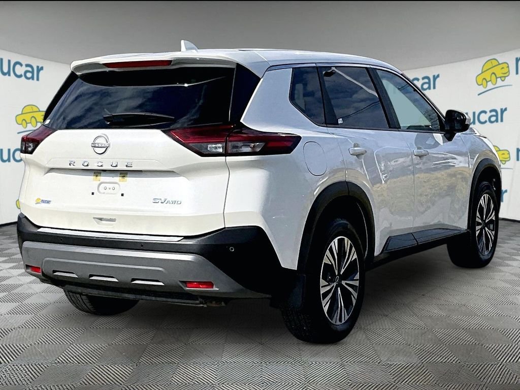 Used 2023 White Nissan SV image 6