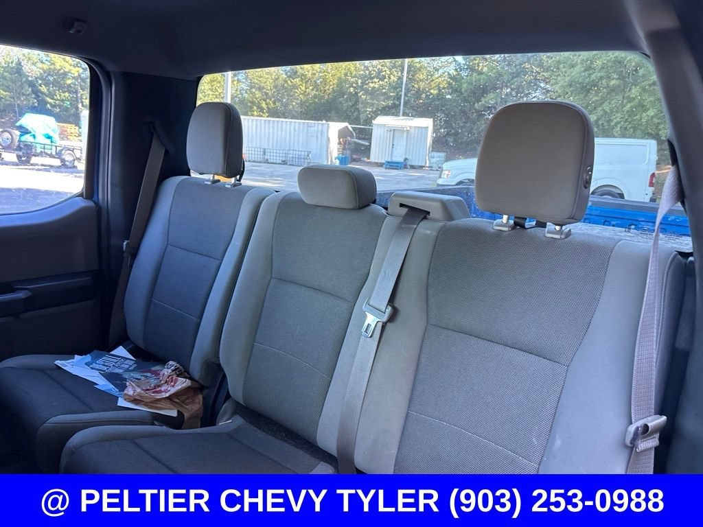 Used 2015  Ford XL image 17