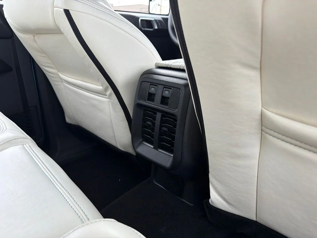 Used 2025 Black Ford Base image 31