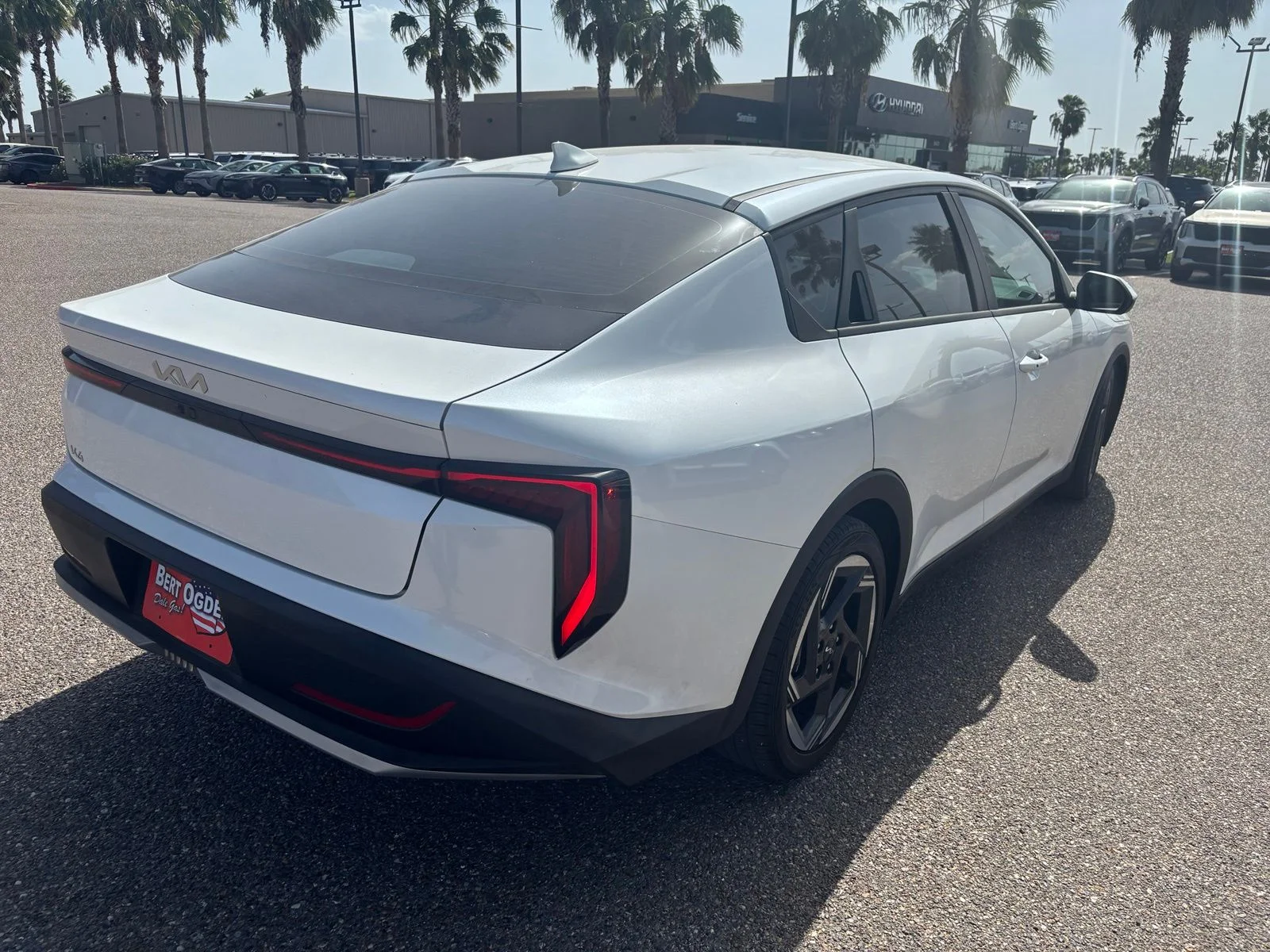 Used 2025 White Kia EX image 6