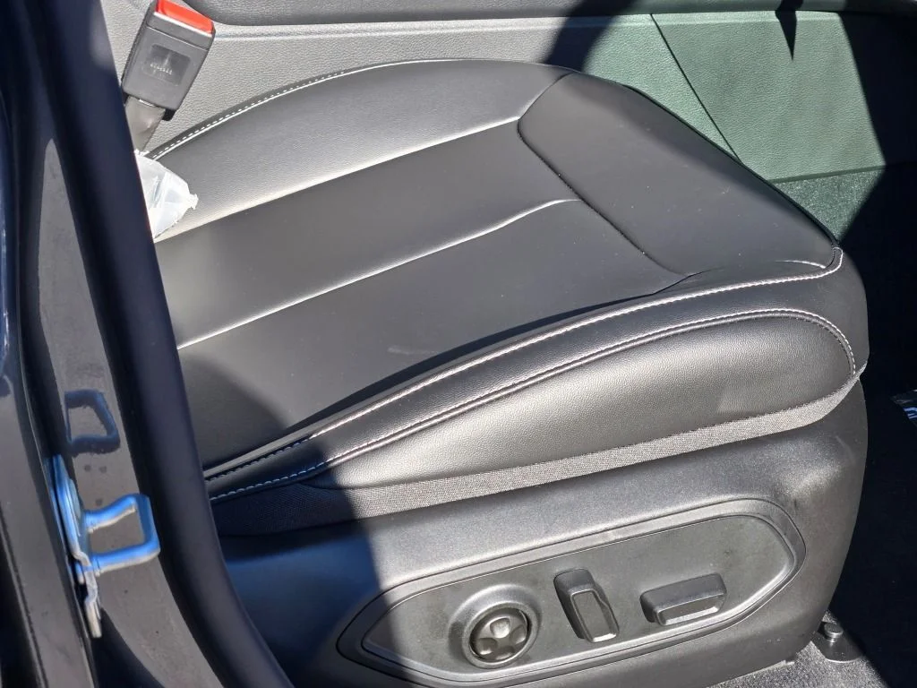 New 2026 Baltic Gray Metallic Clearcoat Jeep Limited image 6