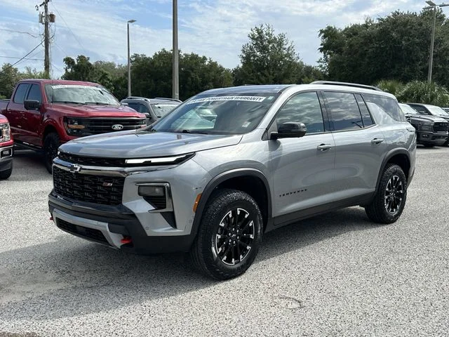 Used 2024 Gray Chevrolet Z71 image 3