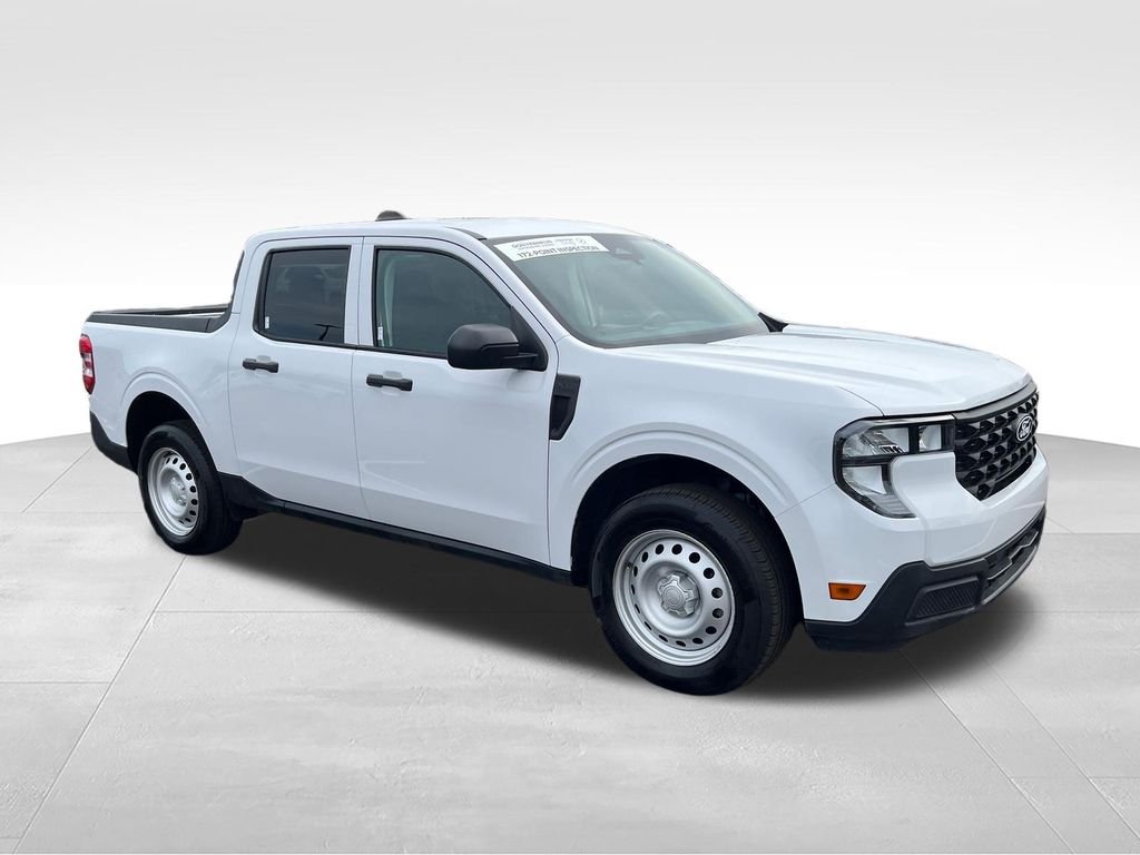 Used 2025 White Ford XL image 9