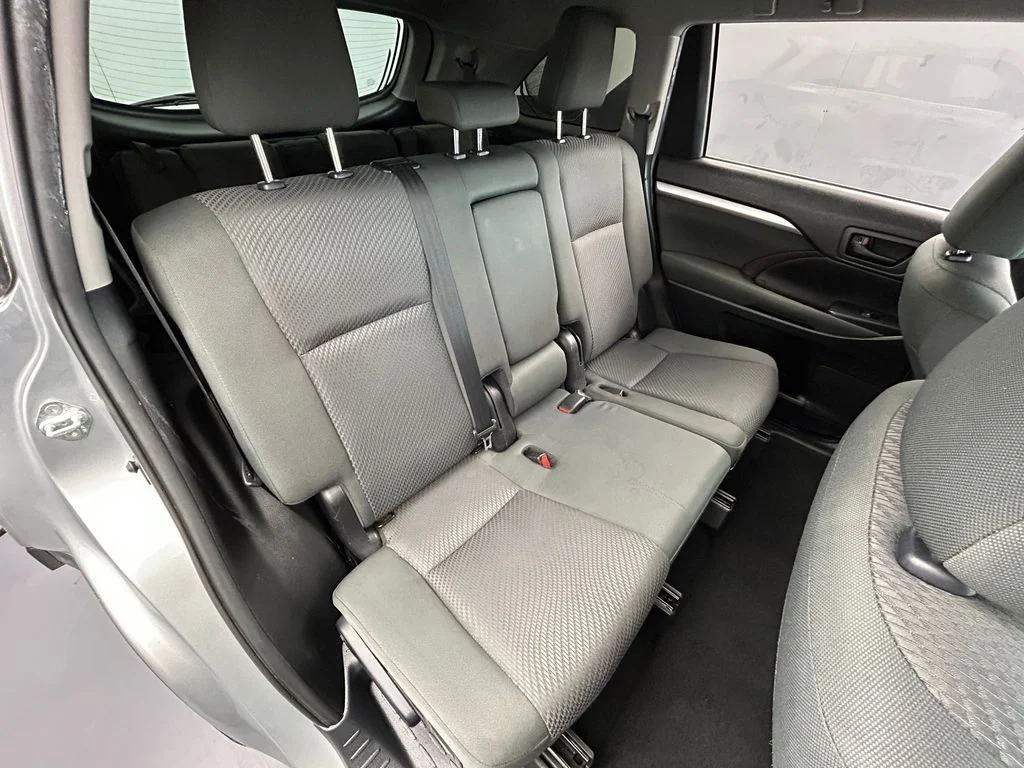 Used 2019 Celestial Silver Metallic Toyota LE image 34