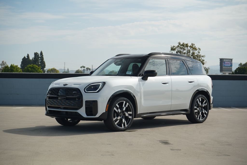 New 2027 White MINI Iconic image 1