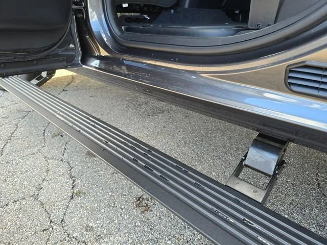 New 2026 Granite Crystal Metallic Clearcoat Ram Laramie image 27