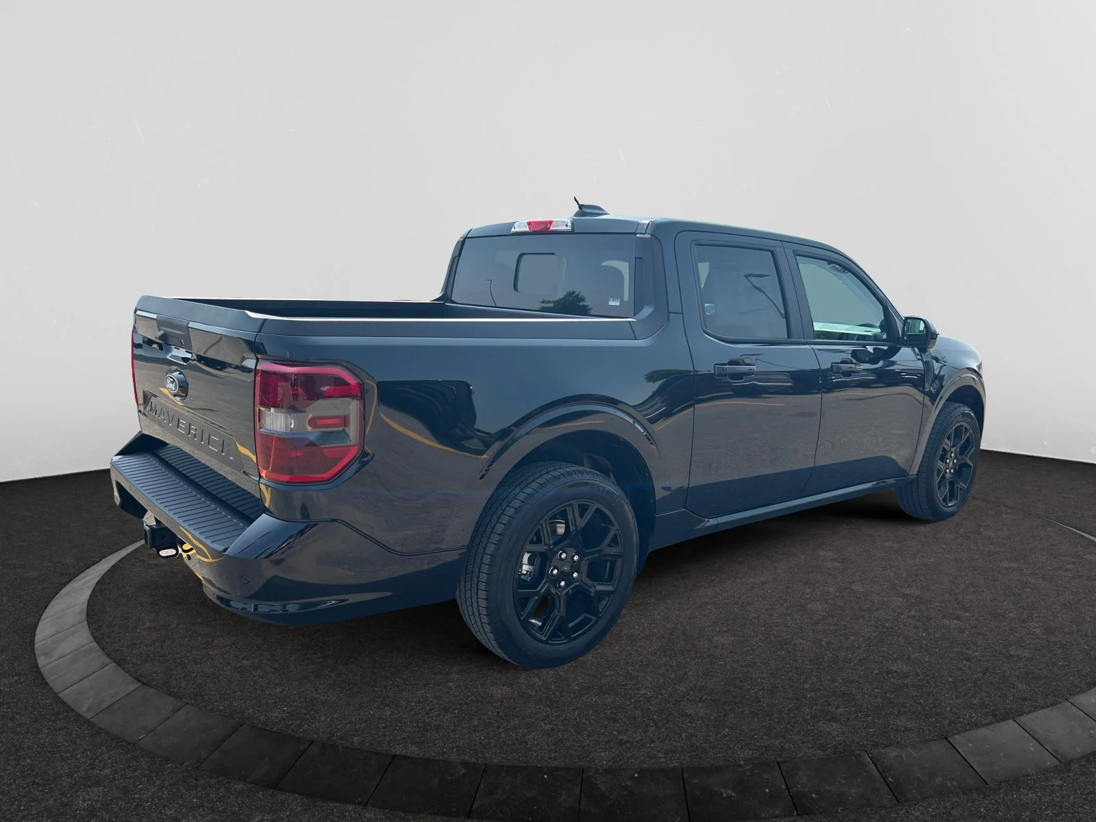 New 2026 Shadow Black Ford Lobo High image 5
