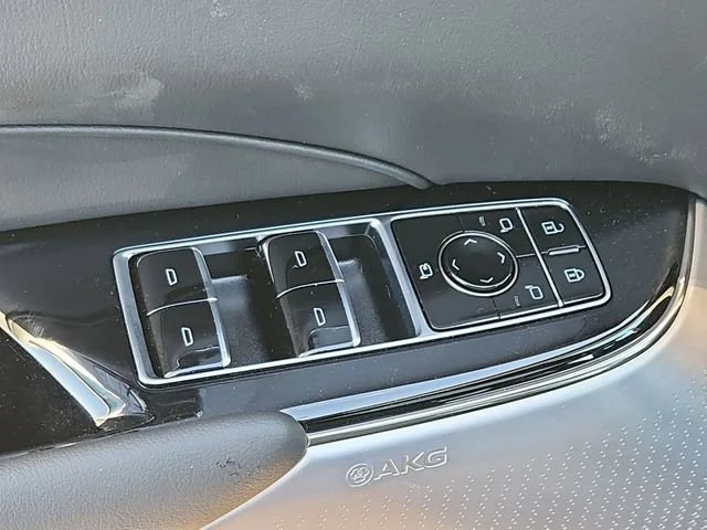 2025 Cadillac LYRIQ Sport 2 - Photo 12
