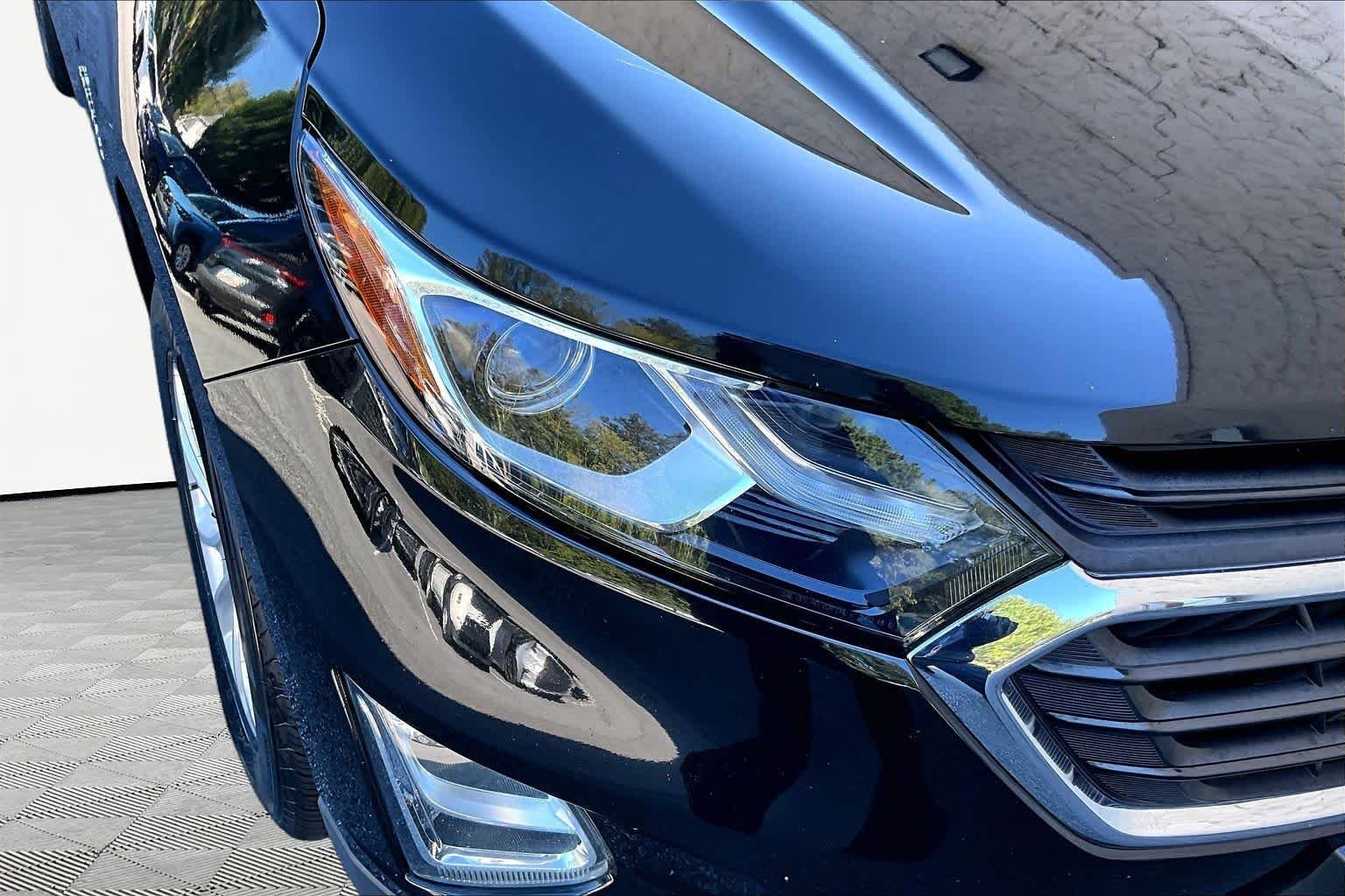 Used 2021 Mosaic Black Metallic Chevrolet LT image 28