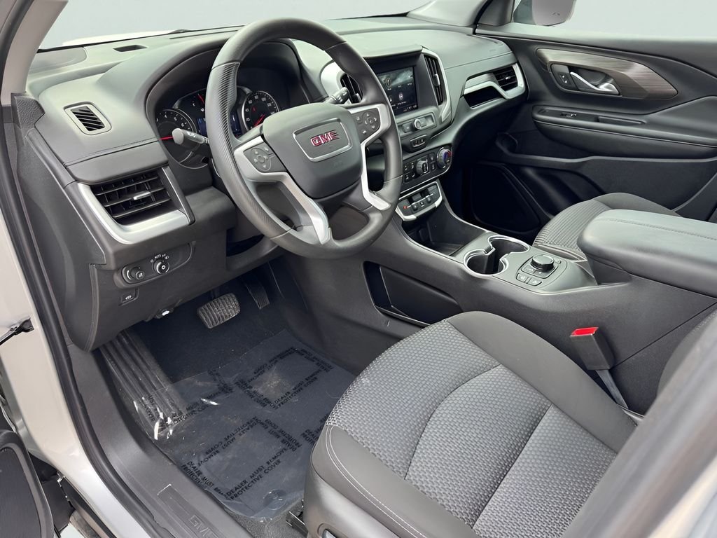 Used 2022 Silver GMC SLE image 10