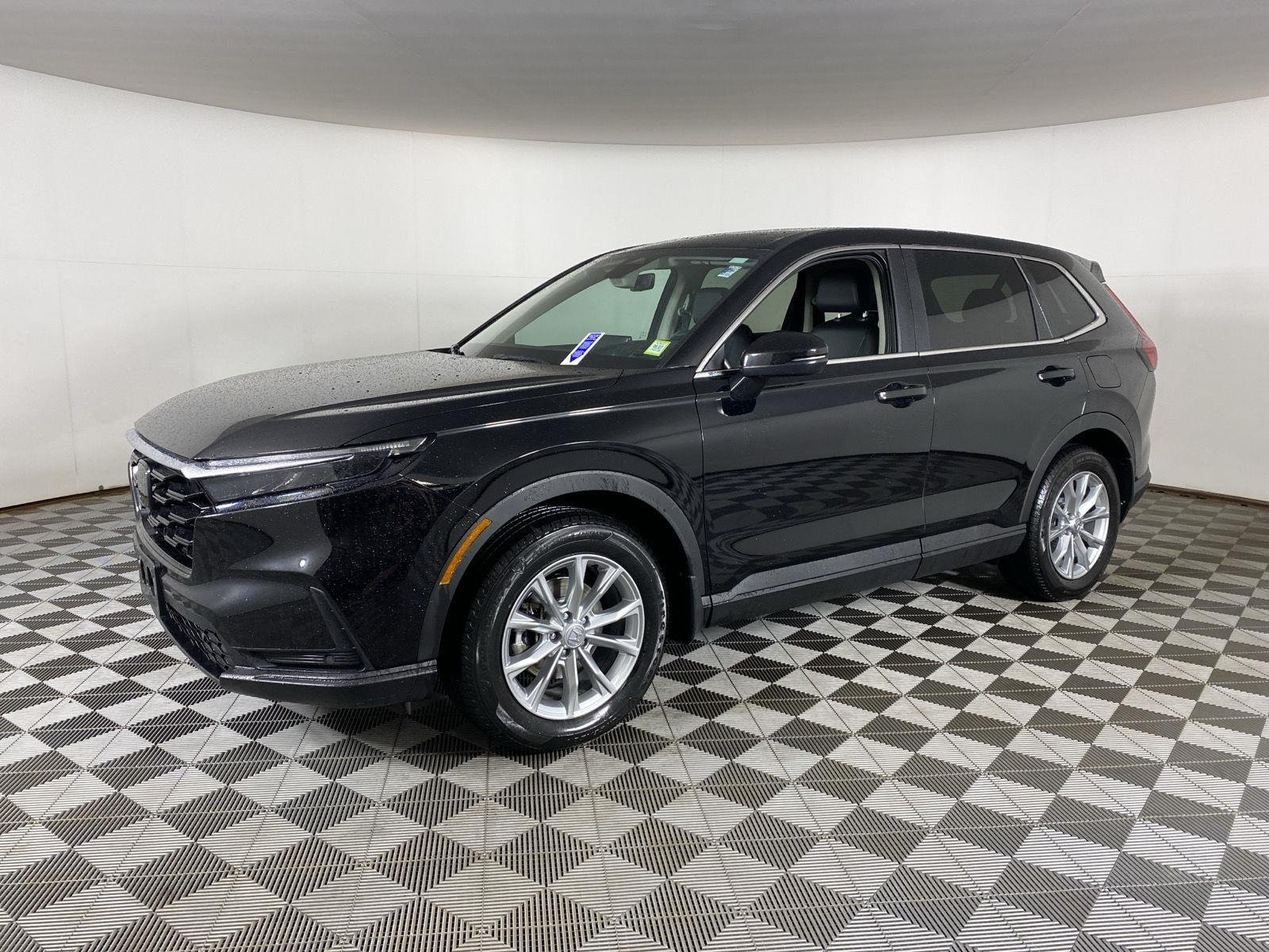 Used 2024 Crystal Black Pearl Honda EX-L image 3