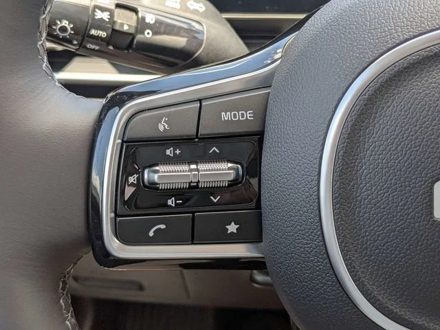 New 2026 Snow White Pearl Kia SX Prestige image 29