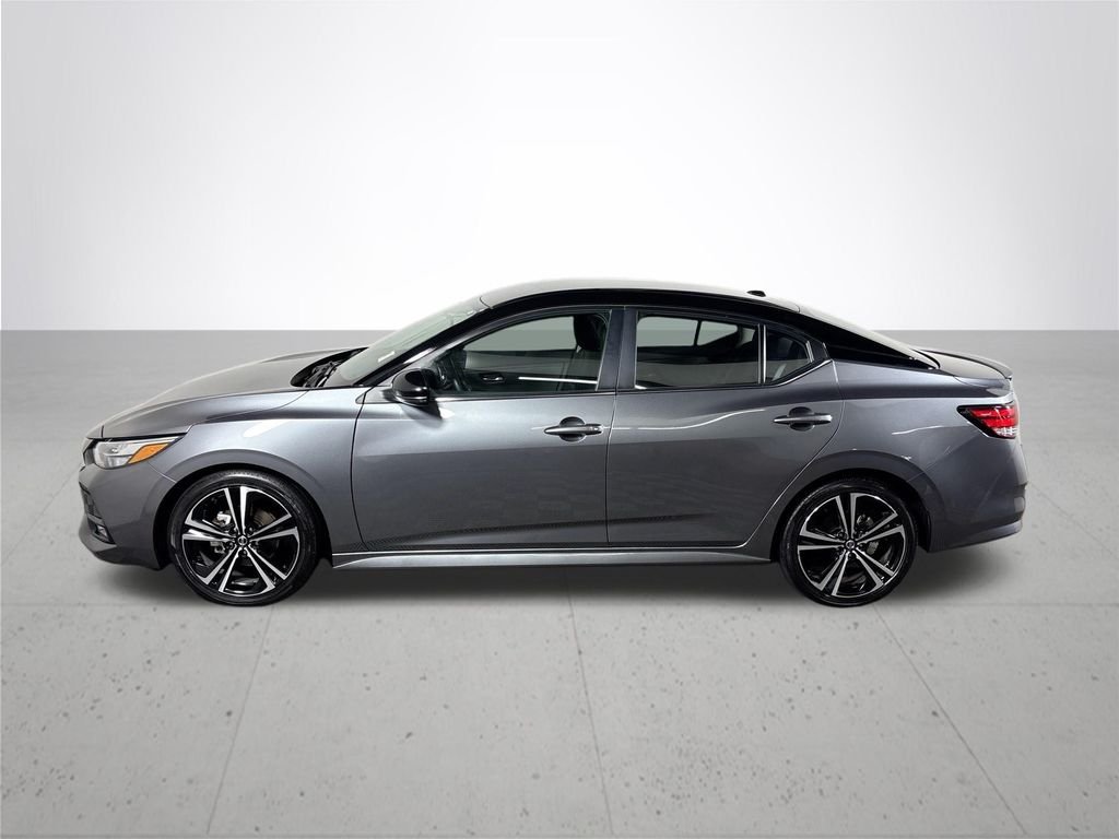 Used 2022 Gray Nissan SR image 9