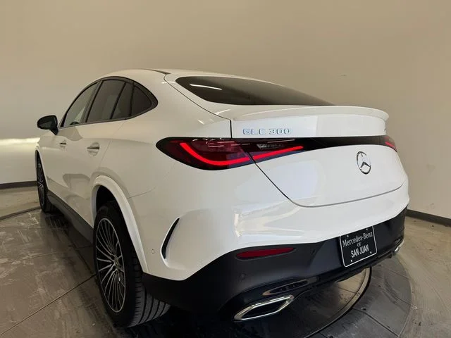 New 2027 Polar White Mercedes-Benz GLC 300 image 9