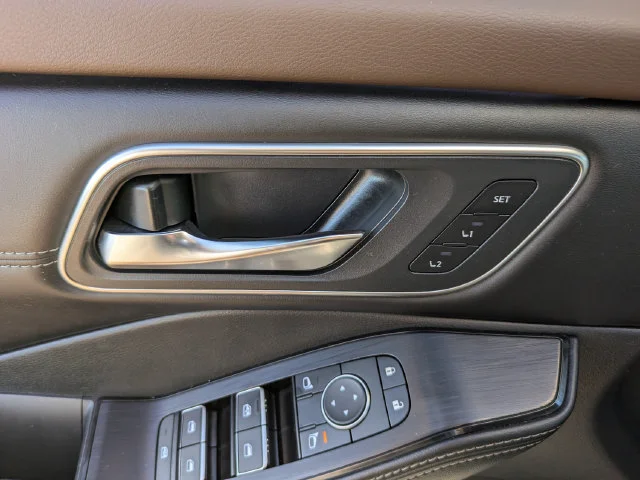Certified Used 2023 Gray Nissan Platinum image 19