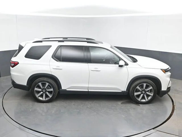Used 2025 Platinum White Pearl Honda AWD Elite image 45