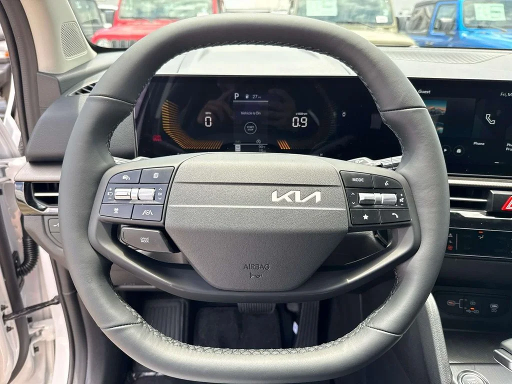 New 2026 Glacial White Pearl Kia LX image 36