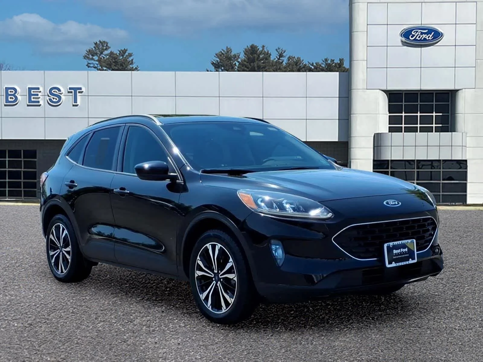 Used 2022 Agate Black Metallic Ford SEL image 10