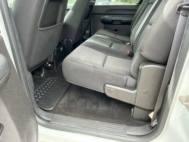 Used 2013 SUMMIT WHITE Chevrolet LT image 20