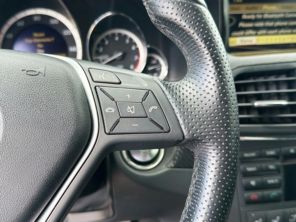 Used 2012  Mercedes-Benz E 350 image 33
