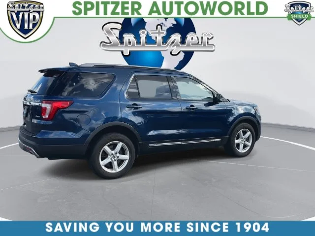Used 2017 Blue Ford XLT image 16