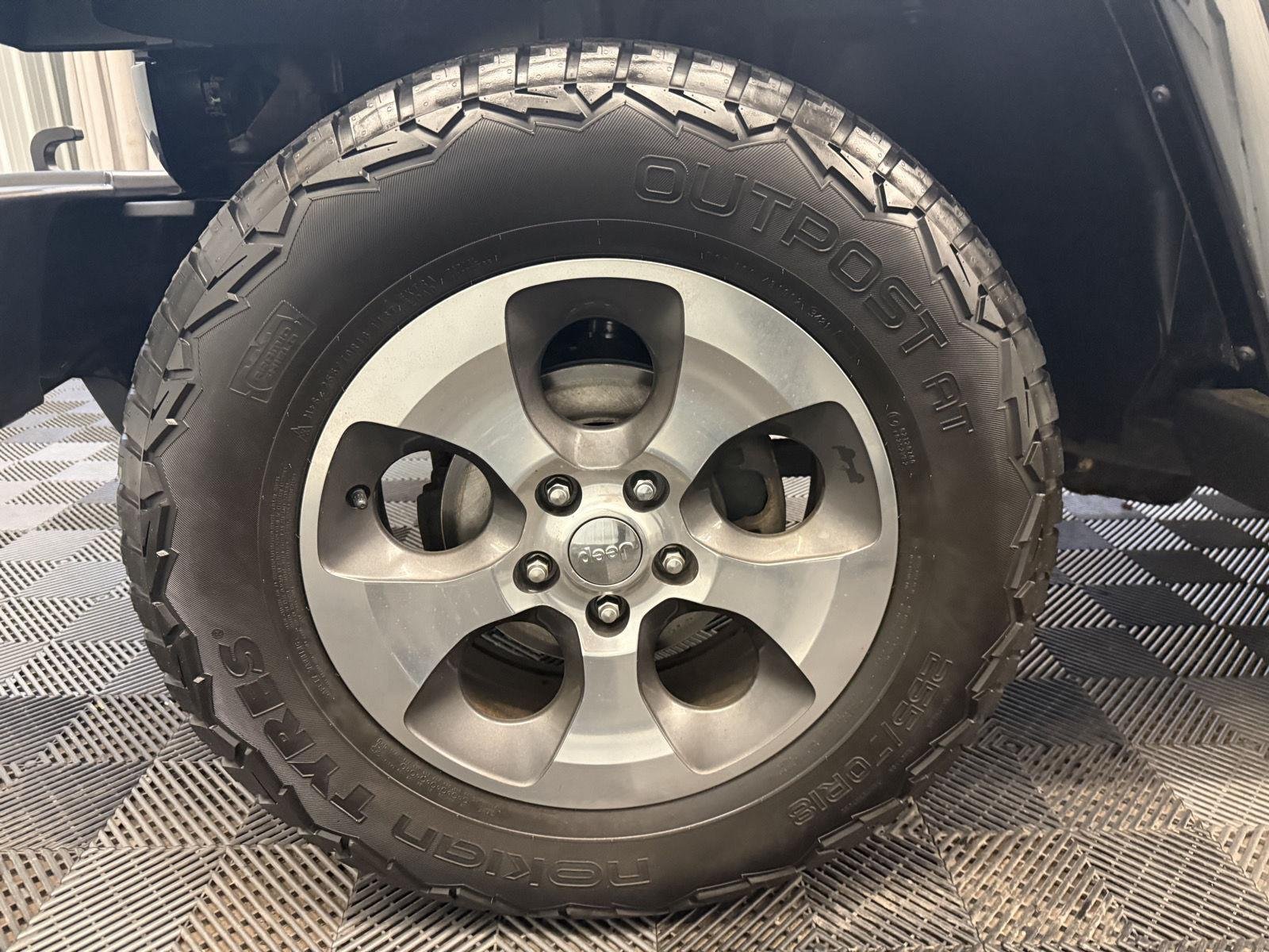 2018 Jeep Wrangler Sahara - Photo 42
