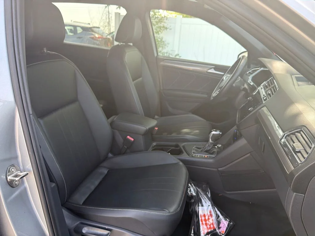 Used 2023 Silver Volkswagen 2.0T SE R-Line Black image 51