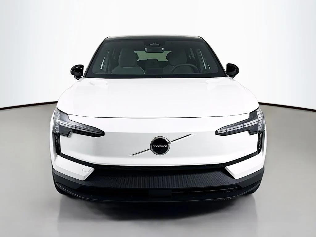 New 2026 Crystal White Volvo Twin Motor Performance Ultra image 6