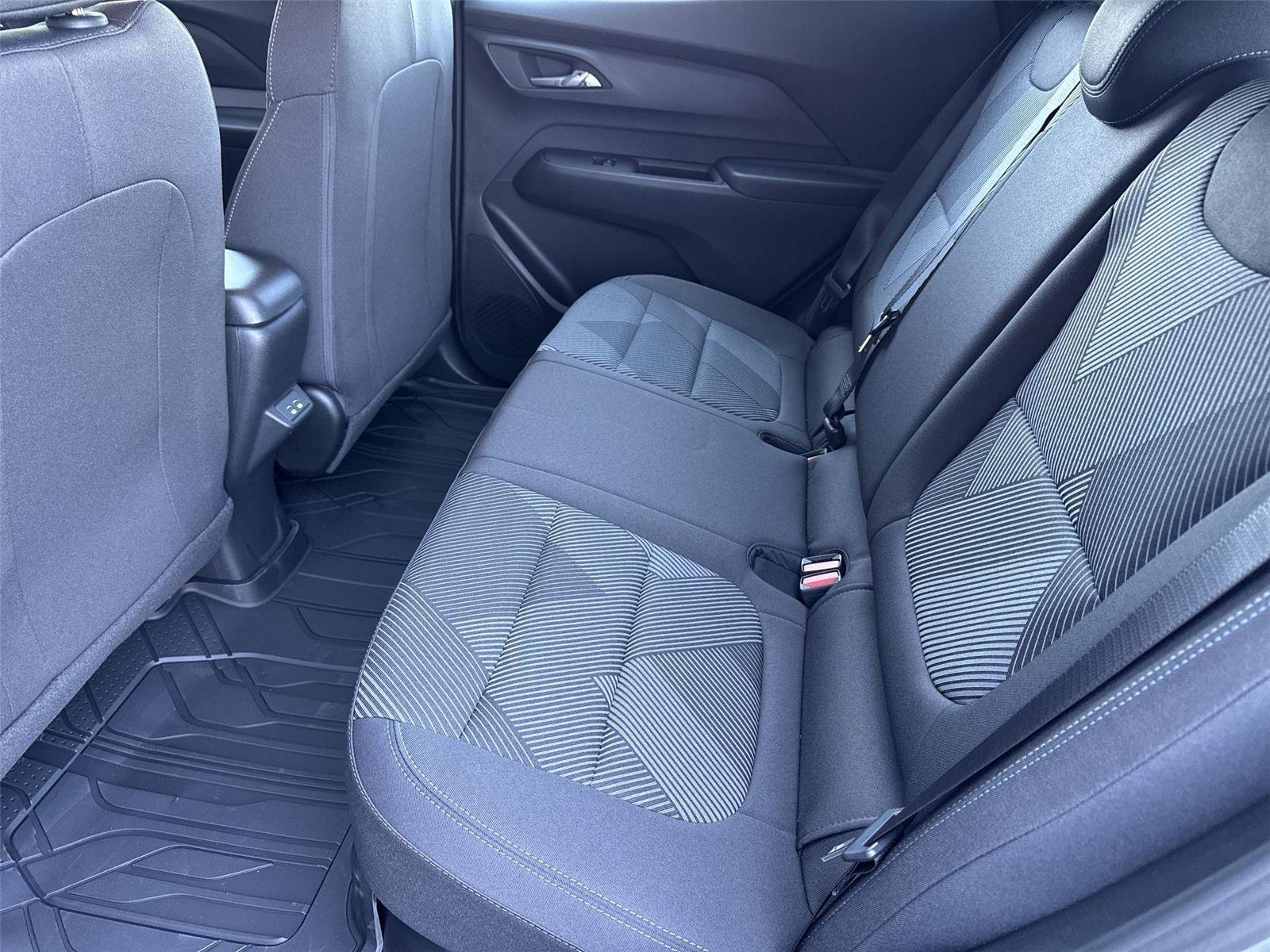 2027 Chevrolet Bolt LT - Photo 29