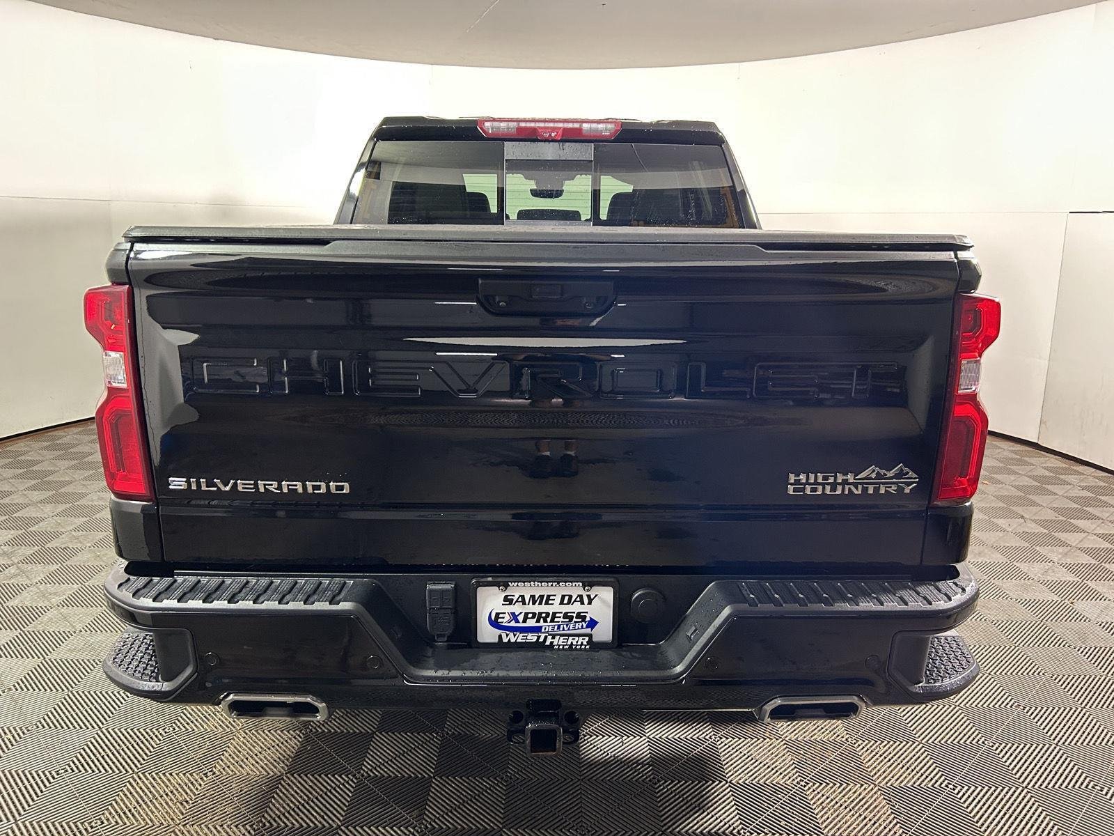 Used 2023 Black Chevrolet High Country image 9