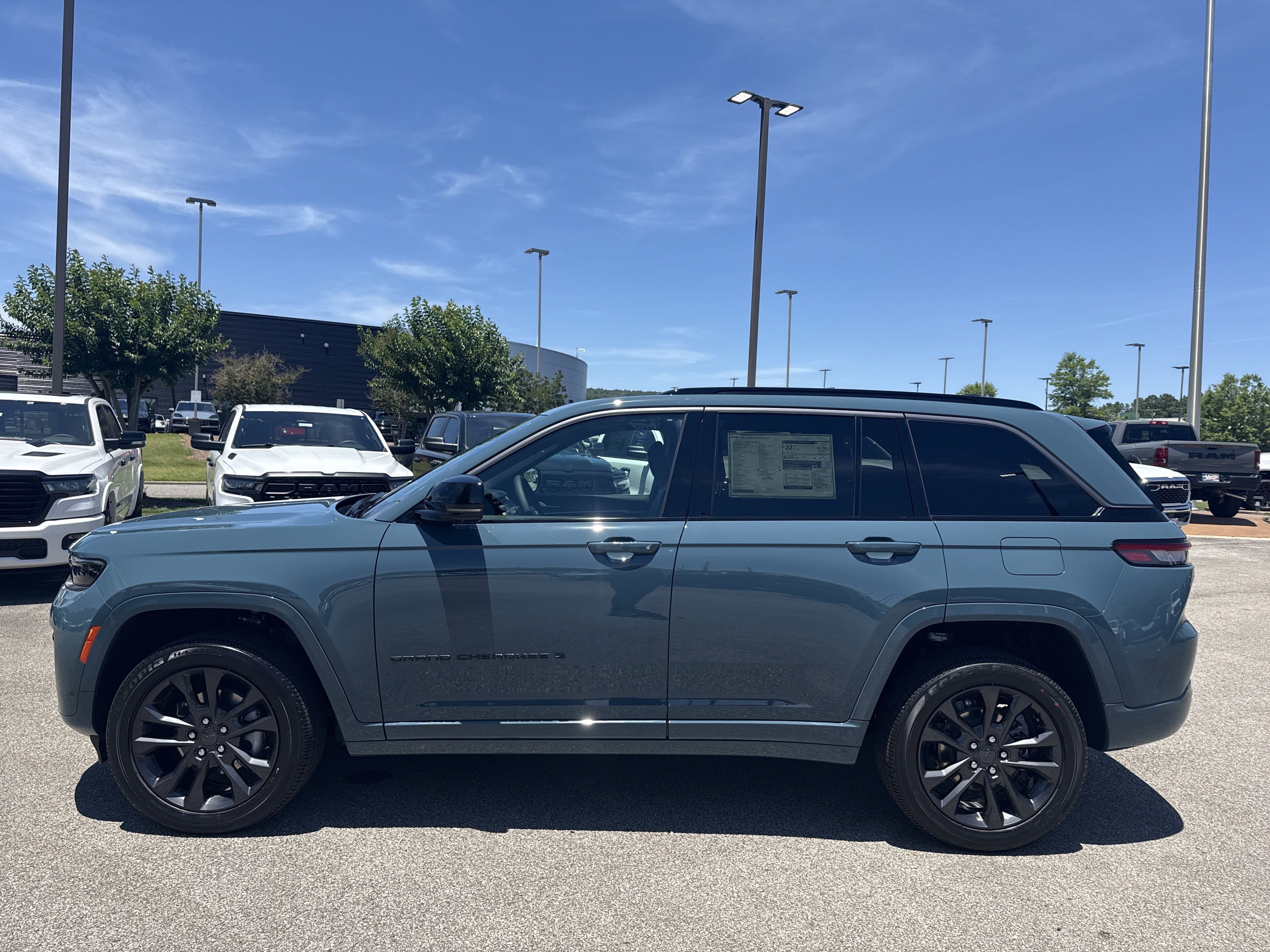New 2026 Steel Blue Jeep Limited Reserve image 4