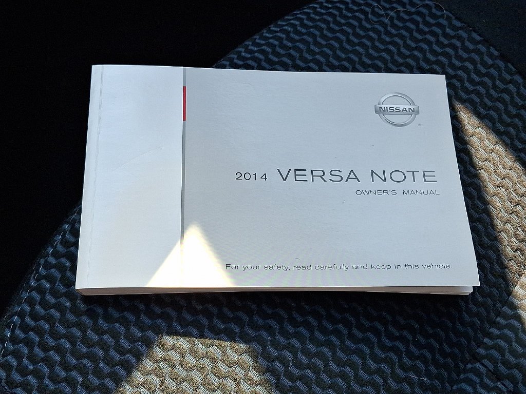 Used 2014 Gray Nissan SV image 26