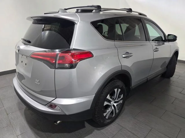 Used 2017 Silver Toyota LE image 5