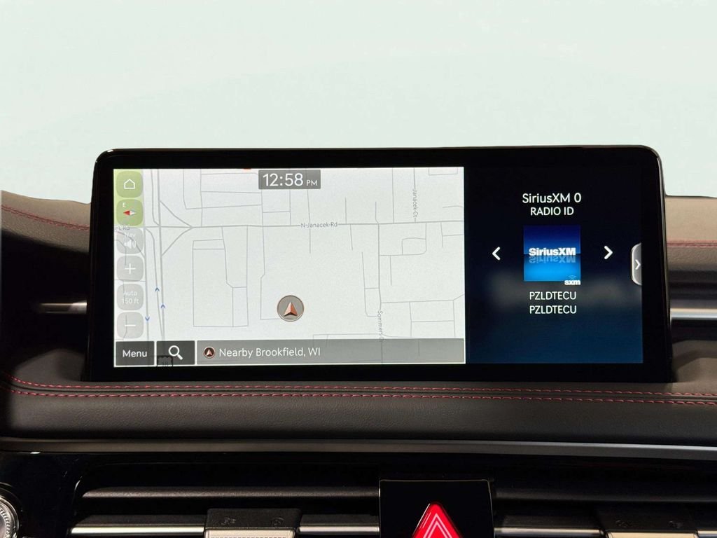 2024 GENESIS G70 Standard - Photo 13