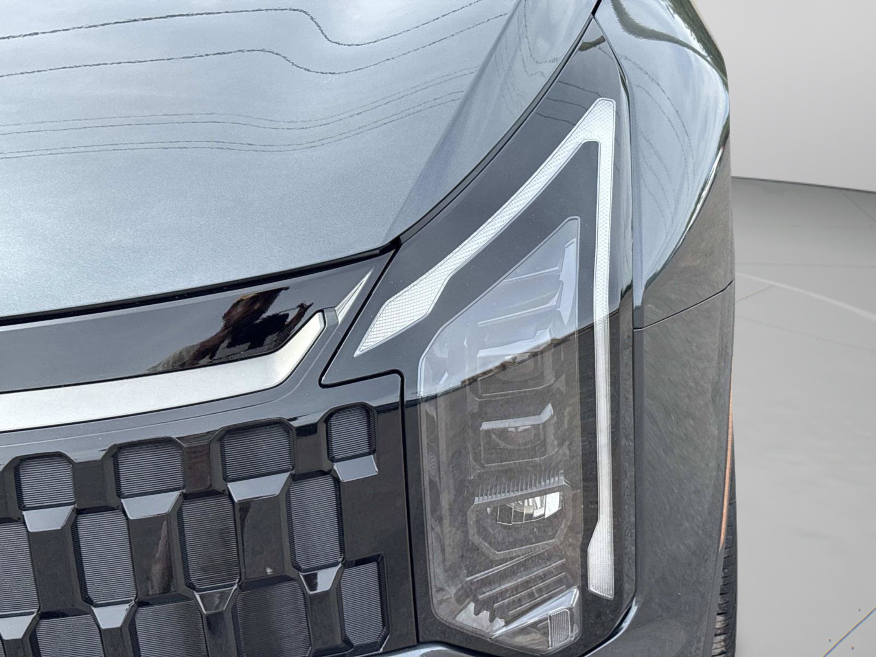 New 2027 Gravity Gray Kia X-Line image 32