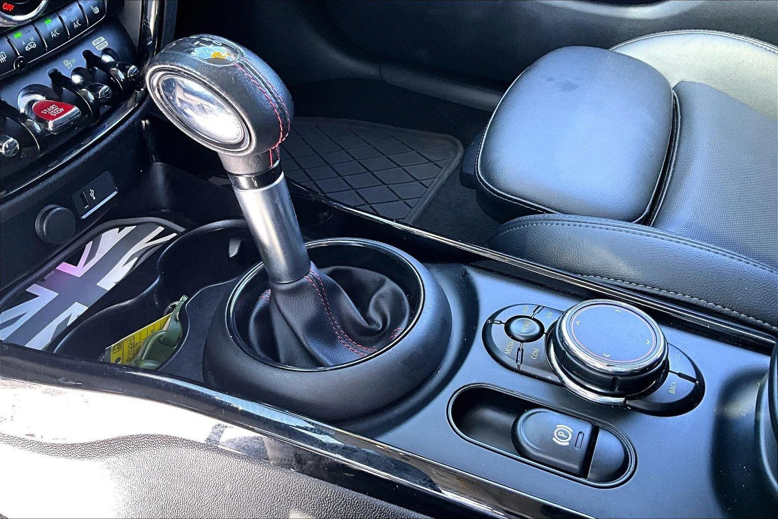 Used 2019 Thunder Gray Metallic MINI Cooper S image 18