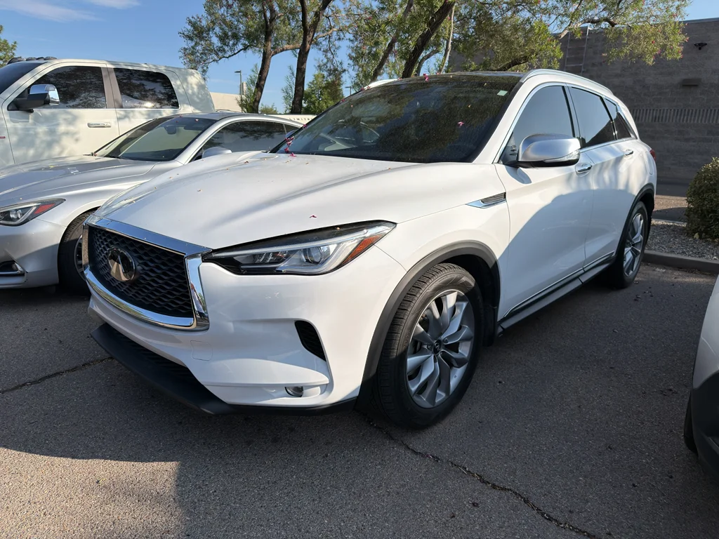 Used 2021 Lunar White INFINITI LUXE image 1