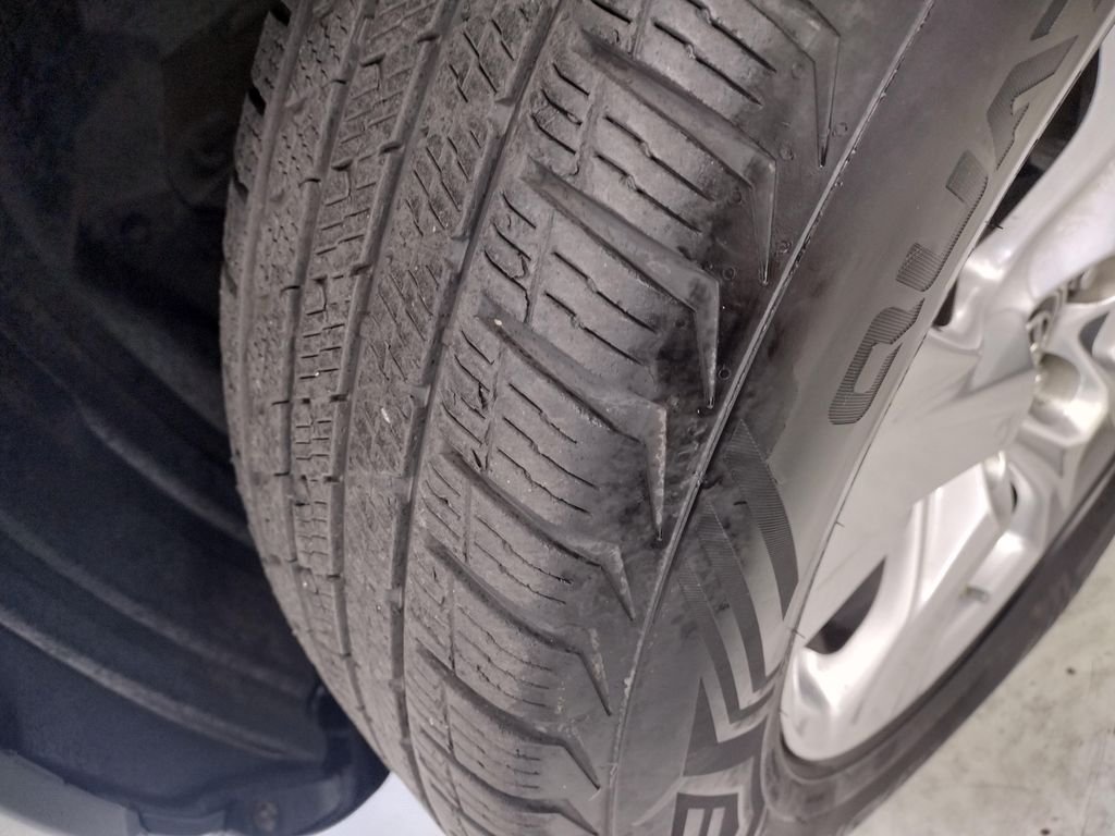 Used 2019 Blue Toyota XLE image 7