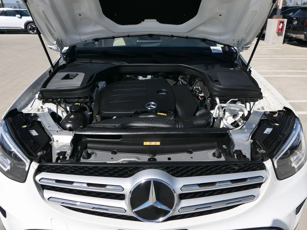 Used 2022 Polar White Mercedes-Benz GLC 300 4MATIC® image 29