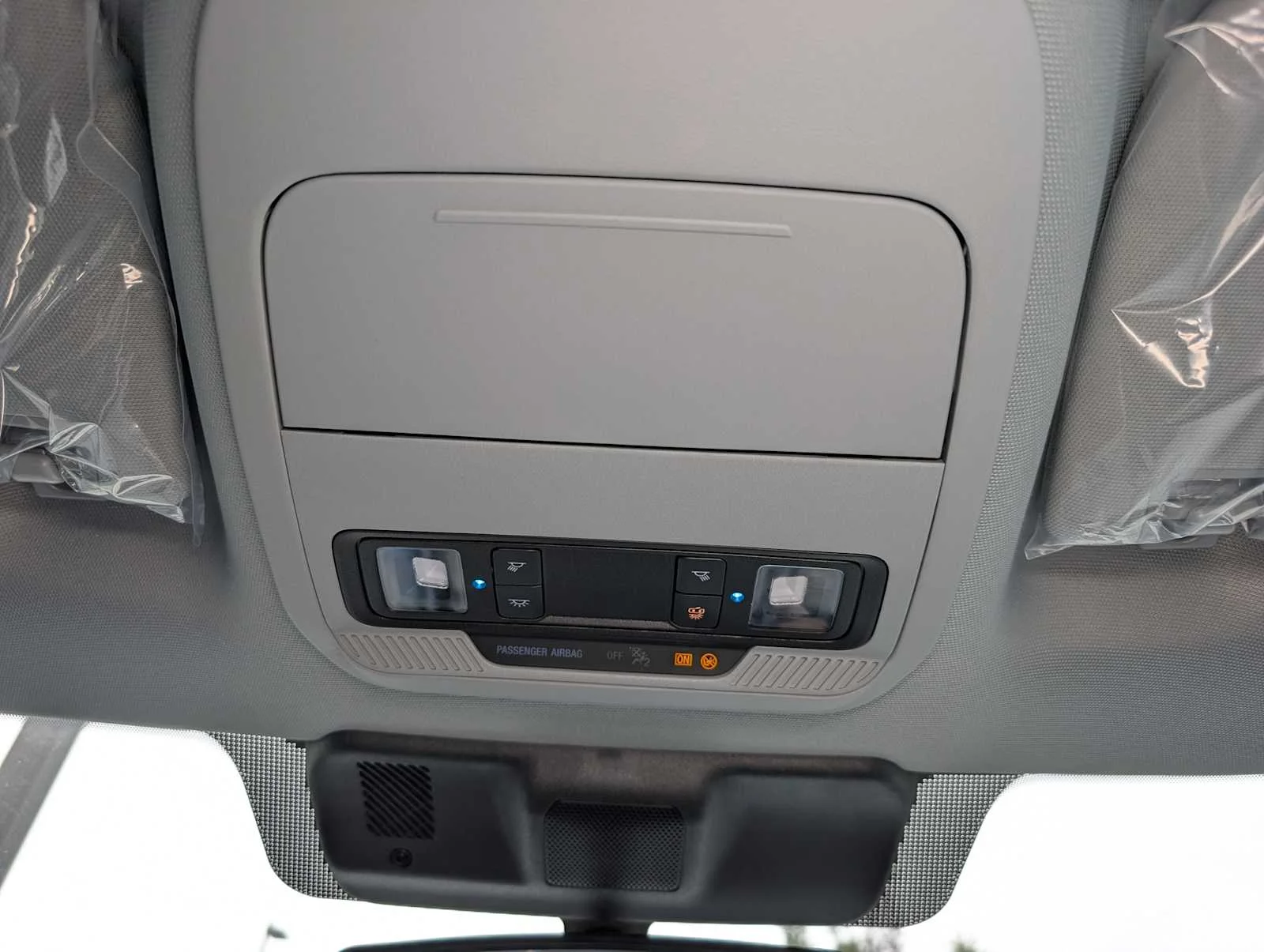 New 2026 Oxford White Ford F-250® XLT image 18