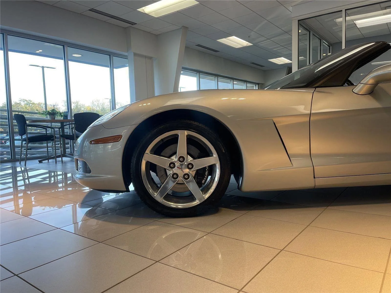 Used 2006 Machine Silver Metallic Chevrolet 2DR CONV image 9