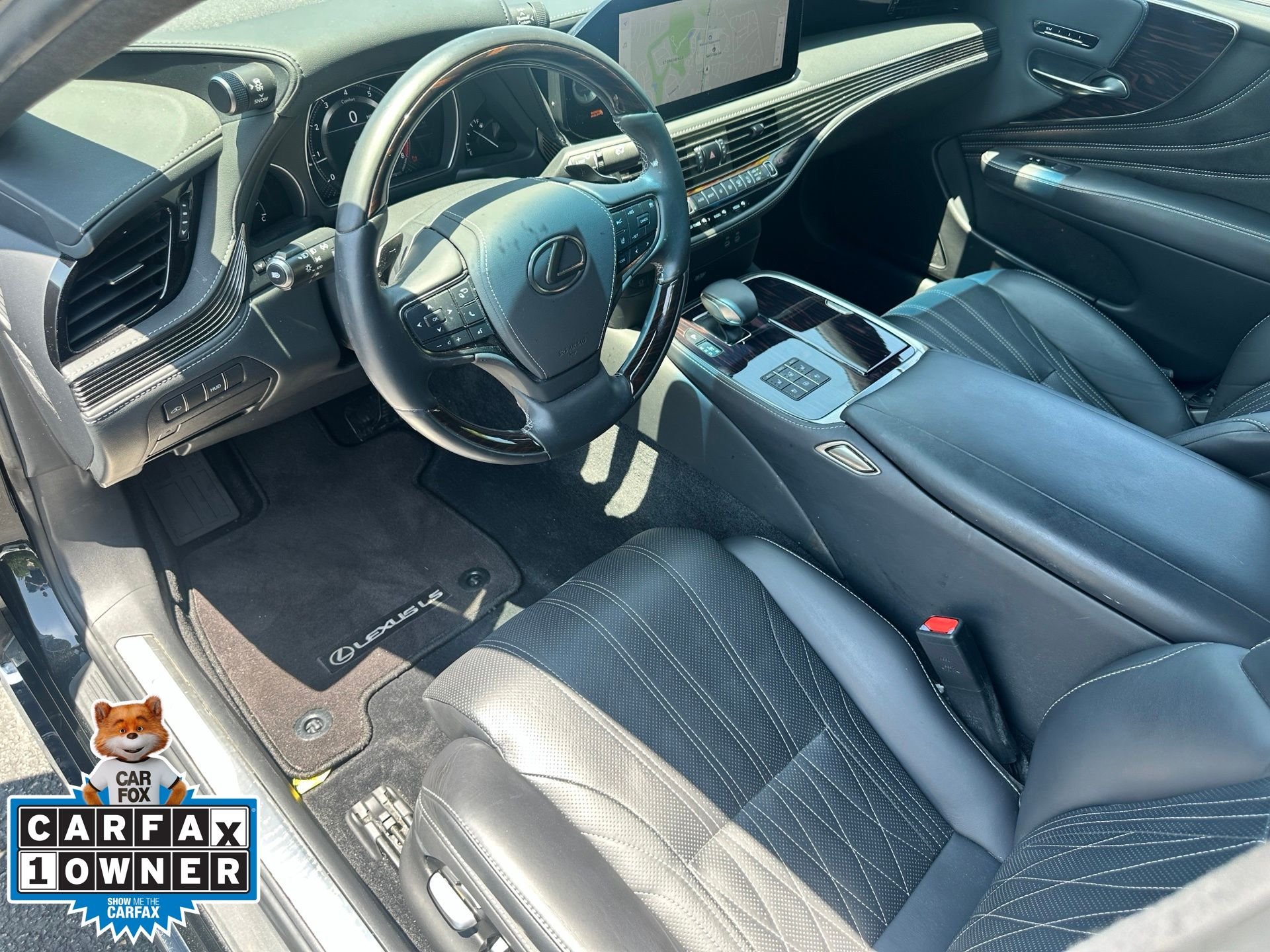 Used 2023 Black Lexus 500 Base image 6