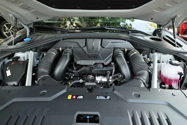 New 2026 Savile Silver Genesis 3.5T Sport Prestige image 14